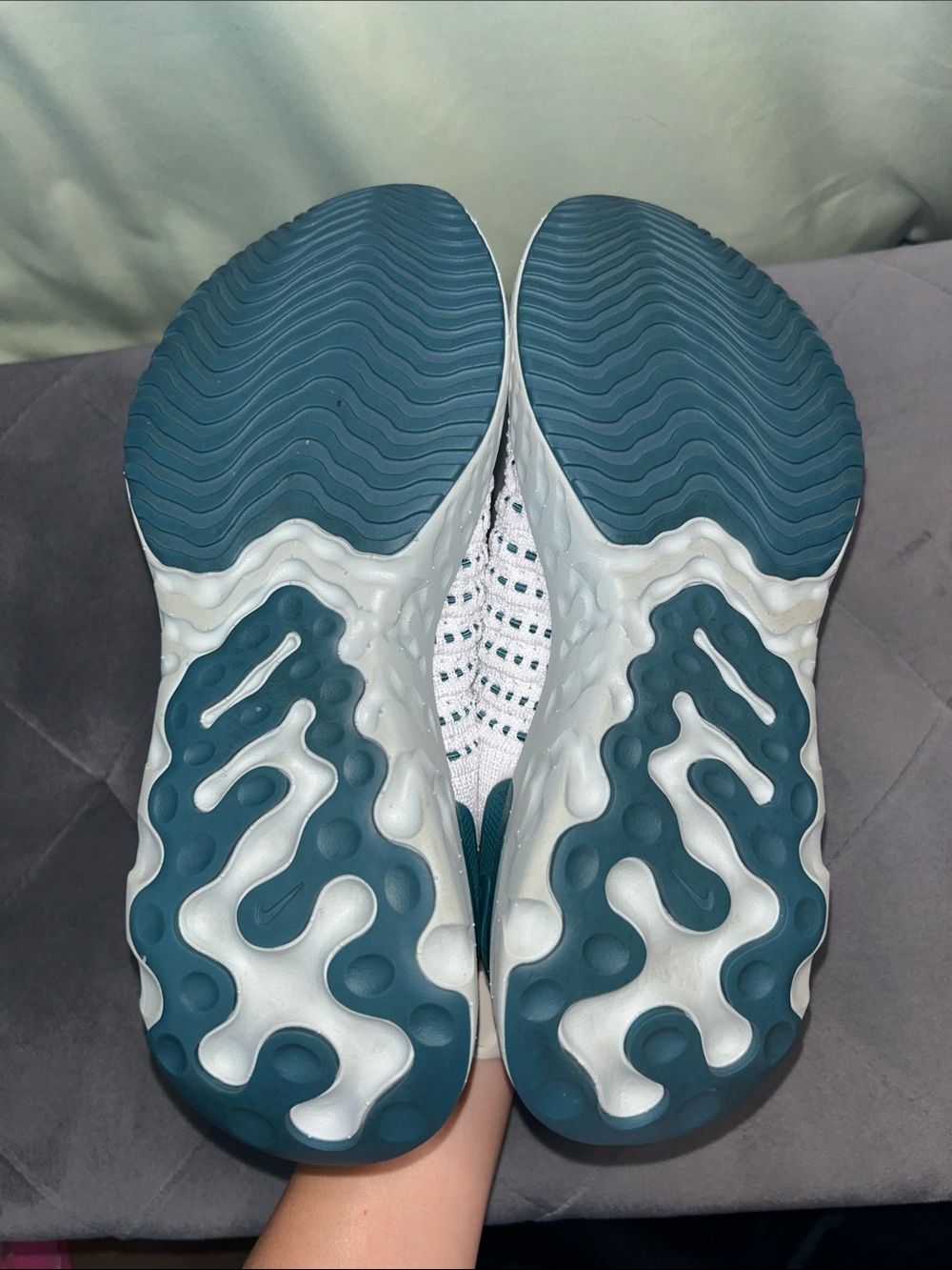 Women’s Nike Phantom React Shoes - Picture 4 of 4